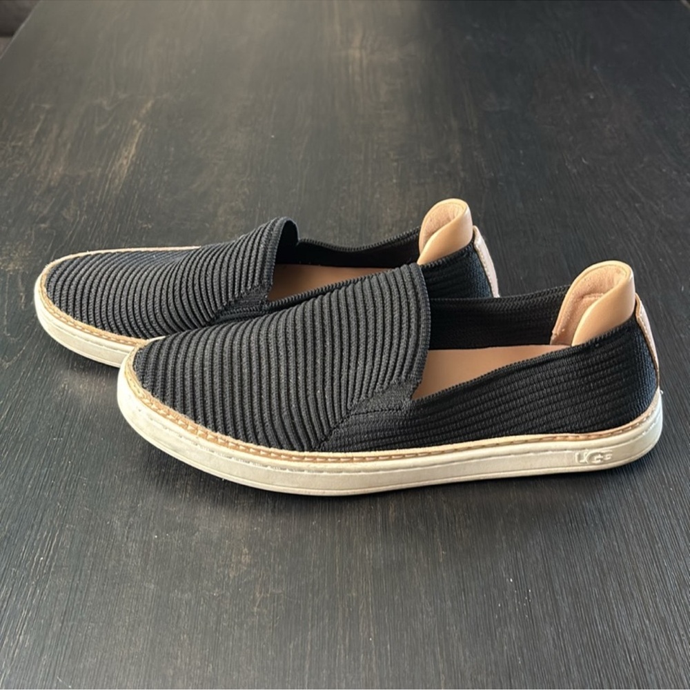UGG Alameda Sammy sneakers black slip on shoes size 6 - Picture 3 of 6
